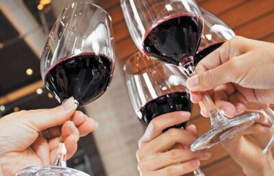 Paradox: băutura stimulează memoria!