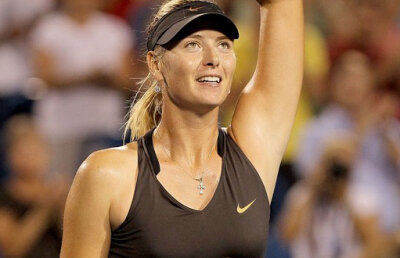 Şarapova a cîştigat la Cincinnati, Djokovici a abandonat