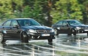 Secretele școlii de pilotaj AMG Driving Academy