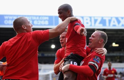 Dorinel: "Avem şanse cu oricine în afară de Barca" » Manchester i-a dat doar 8 lui Arsenal :)