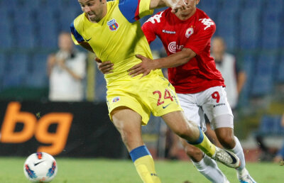 Mircea Sandu e fanul roş-albaştrilor în Europa: ”Steaua în finală!”