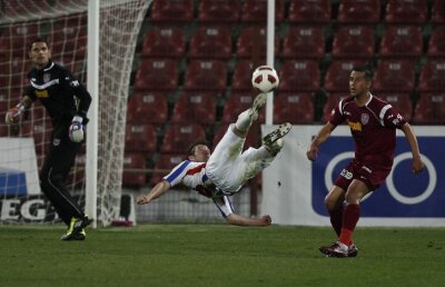 Porumboiu simte un blat la Oţelul - CFR! :S