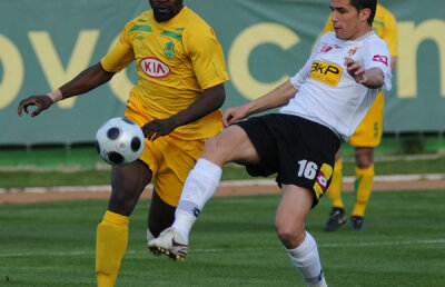 "Cîinii" vor să-l enerveze pe Porumboiu şi să-l bage pe Luchin din primul minut cu Vaslui » Titular cu dedicaţie