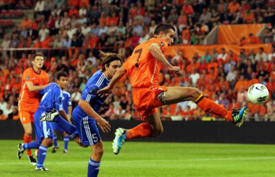 Se anunţă vremuri grele » Adversarele României pentru CM2014 au defilat ieri