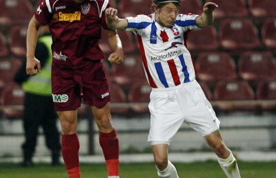 Porumboiu la Radio GSP: "Jucaţi "2" solist la Oţelul - CFR! Va fi un meci al prieteniei" ;)