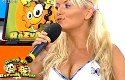 VIDEO! Afla cum arata Sylvia in intimitatea dormitorului!