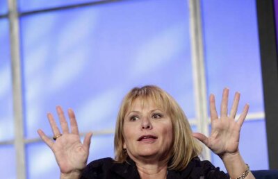 Directorul Yahoo, concediat prin telefon