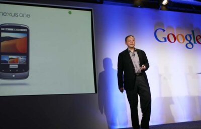 Războiul gadgeturilor la apogeu: Google s-a raliat HTC şi Samsung în bătălia cu Apple
