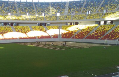Gazonul de 180.000 de euro de pe Naţional Arena e aruncat la gunoi: "Nu mai e bun de nimic!"