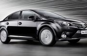 Toyota Avensis cu facelift