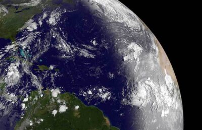 Două planete tip super-Pământ, favoritele oamenilor de ştiinţă pentru colonizare. Vezi de ce le-au ales