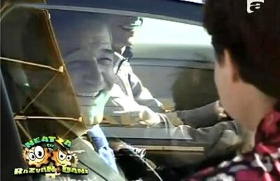 VIDEO! Vezi cum il implora o femeie pe Gigi Becali s-o iubeasca!