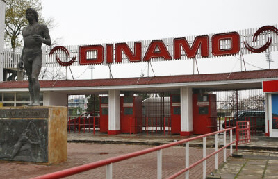 De ce nu cumpără dinamoviştii bilete la derby? ”Lumea munceşte acum, în week-end se vor vinde”, susţine Moţi