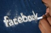 Psihologii tratează primii dependenţi de Facebook. Vezi mărturia unui pacient din Iaşi