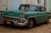 Liber la vânzare şi cumpărare de maşini in Cuba