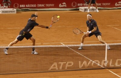 Perechea Tecău / Lindstedt la doi paşi de finala de la Beijing! Au ajuns în "sferturi"