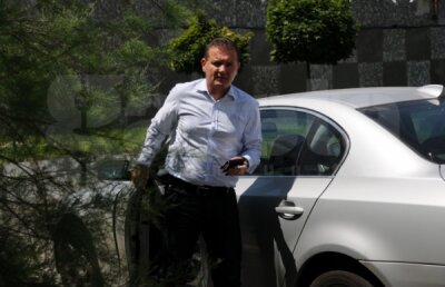 Zotta şi Porumboiu reacţionează: "E greu să suporţi o asemenea înfrîngere cu Vaslui, pun şi ei presiune"