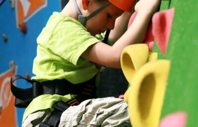 Vino să te caţeri la cea mai înaltă sală de escaladă din România!