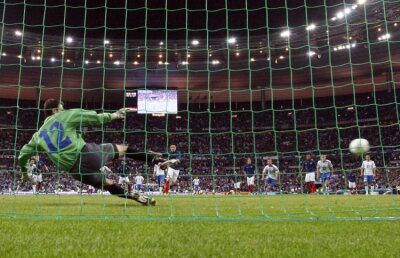 Franţa salvată de penalty contra Bosniei » Aproape de coşmar