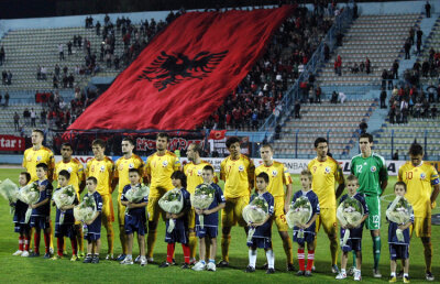 Gică Popescu: "Pentru unii jucători pălăria «naţionalei» este prea mare" » La cine se referă?