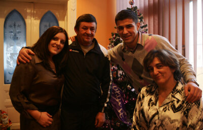 Gol pe calculator » Părinţii lui Luchin au văzut pe Internet primul gol al fiului lor pentru ”naţională”