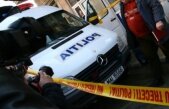Doi hoţi care au comis un jaf armat la un magazin alimentar din Galaţi, prinşi de poliţişti