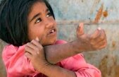 Documentar BBC despre copiii romilor români. Strâng 500 de lire pe zi din cerşit. Părinţii lor deţin vile şi se plimbă în maşini de lux