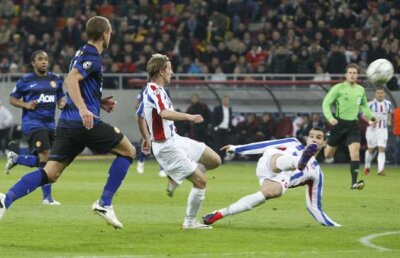 Evoluţia onorabilă cu Manchester i-a salvat postul lui Dorinel măcar pentru o vreme: "Unii se bagă în seamă aiurea"