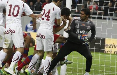 Coman promite răzbunare: "Asta n-a fost bătaie, bătaie va fi cînd ne întîlnim data viitoare" ;)