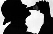 Comă alcoolică la nouă ani. Un băiat s-a îmbătat cu prietenii de joacă
