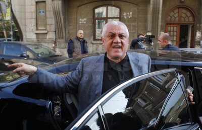 UPDATE Dragomir a ieşit nervos din sediul DNA: "Vreţi corectitudine sau vreţi sînge?"