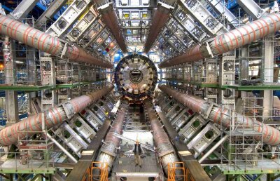 Einstein e in siguranţă. Experimentul în care viteza luminii a fost depăşită a fost eronat, explică experiţii