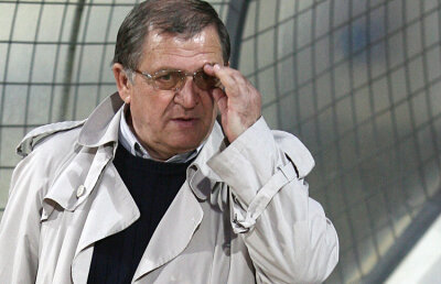 Alianţa Tăticilor cere CNA declararea meciurilor de fotbal drept "Nerecomandate Minorilor", dar şi demisia lui Gâtejan