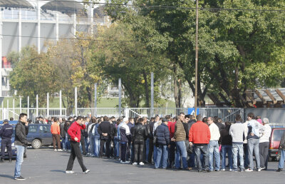 Steliştii aşteaptă sprijinul fanilor ca să răzbune umilinţa de la Haifa » 10 lei e cel mai ieftin bilet la Steaua - Maccabi