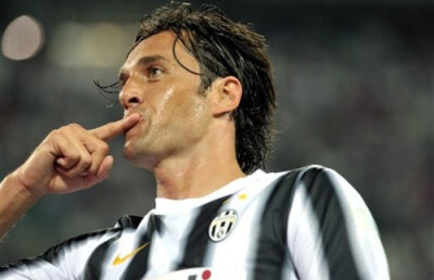 Luca Toni a rămas fără permis de conducere după ce nu a trecut de etilotest!