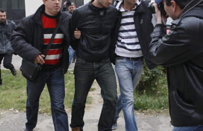 Managerul Petrolului obişnuia să finanţeze galeria încă din 2005: "Răchită se ştia cu Enache!"