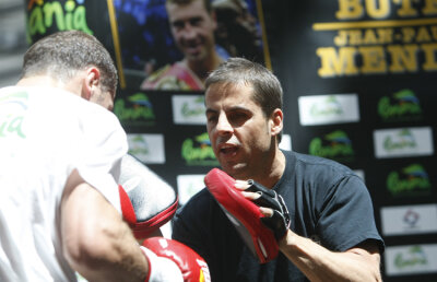 Explicaţia antrenorului » Larouche: "Bute a boxat de nota 9. Hai 9,5!"