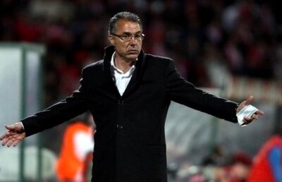 CFR Cluj îi pregăteşte debarcarea lui Jorge Costa » Ar putea fi înlocuit de Augusto Inacio