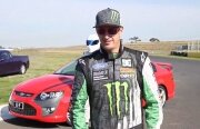 Stig se întâlneşte cu pilotul Ken Block