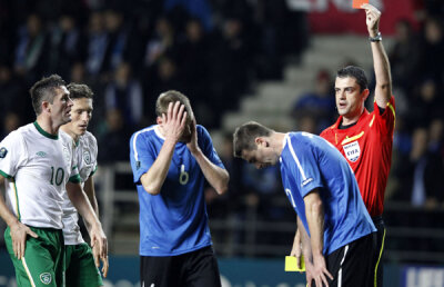 Estonienii nu ştiu să piardă şi dau vina pe arbitru după 0-4 cu Irlanda
