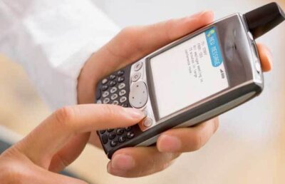 Programele spion fură informaţii de pe celulare