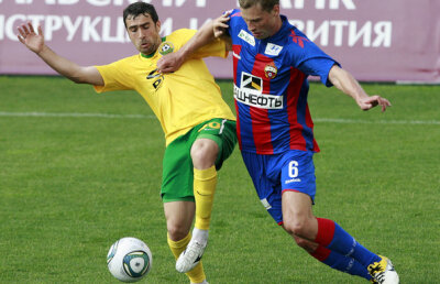 Dan Petrescu, la masa bogaţilor» S-a dat startul în play-off-ul în Rusia