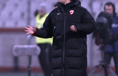 Ciobi îi mulţumeşte lui Bălgrădean după 1-0 cu Voinţa: "Ne-a salvat de trei ori azi"