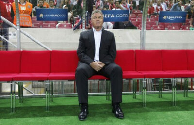 Guus Hiddink nu duce lipsă de oferte! » Cinci echipe se bat pentru semnătura lui