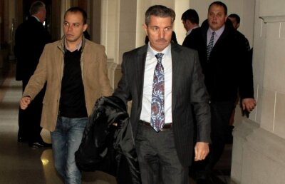 Vasile Avram a stat în celula pe care a ocupat-o timp de şapte luni şi jumătate Dumitru Dragomir în '90