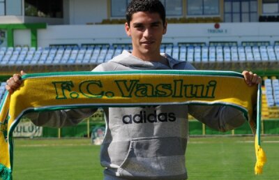 După litigiile pentru Luchin şi Marius Constantin, Vasluiul are alt scandal cu Dinamo » "Să-şi ia gîndul de la Stanciu"