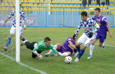 LIVETEXT Timişoara închide balul: CSM Rm. Vîlcea - Poli