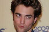 Robert Pattinson: Abilitatile mele sexuale ii intimideaza pe ceilalti barbati