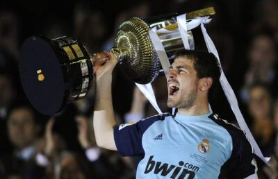 Vineri se trag la sorţi grupele Euro 2012. O grupă ar putea cuprinde trei campioane mondiale