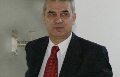 VIDEO » Anghel Iordănescu: "Steaua are nevoie de un atacant şi un mijlocaş de creaţie"